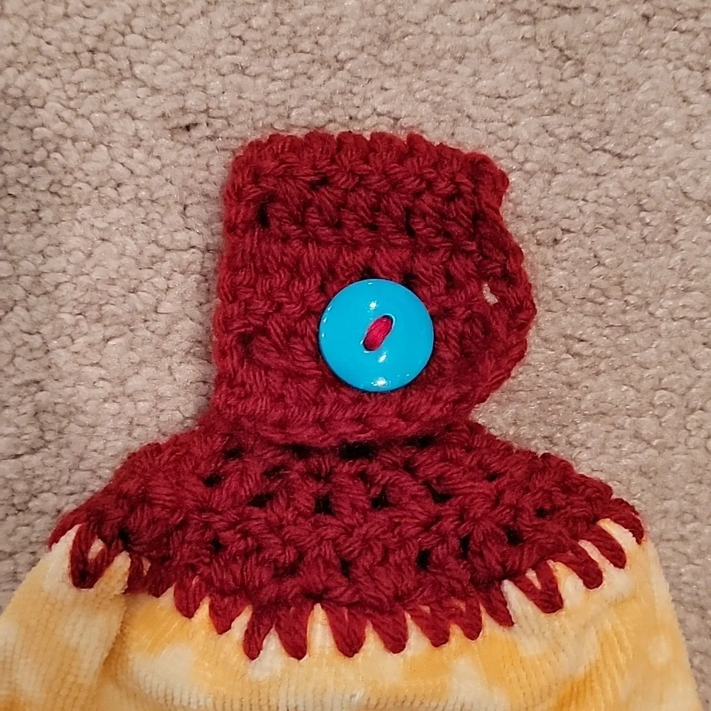 Handmade Hanging Towel - Cupcake